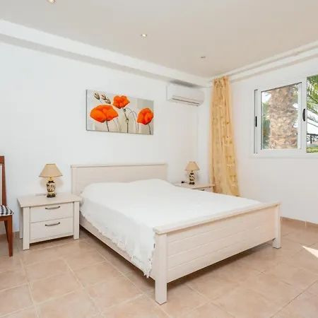 Coral Aura Villa *